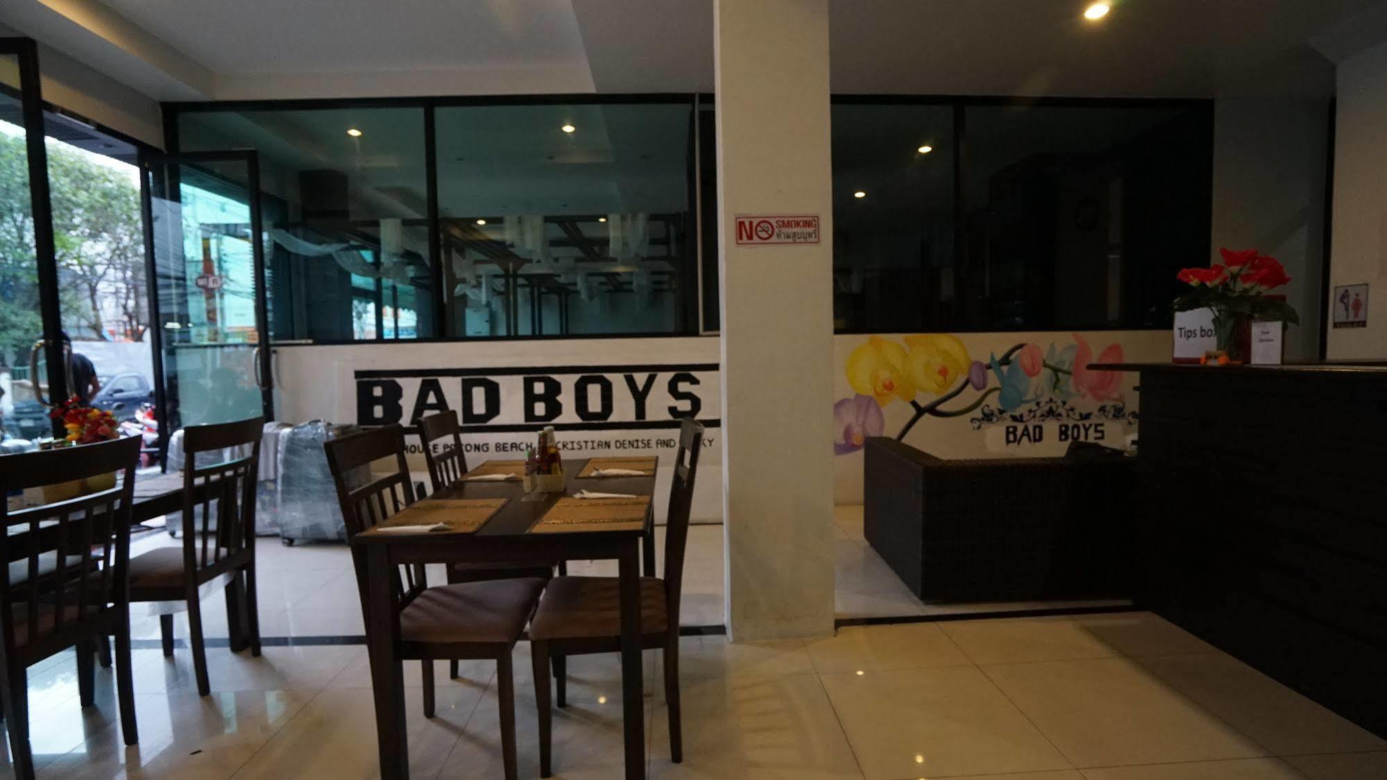 Bad Boys Khách sạn